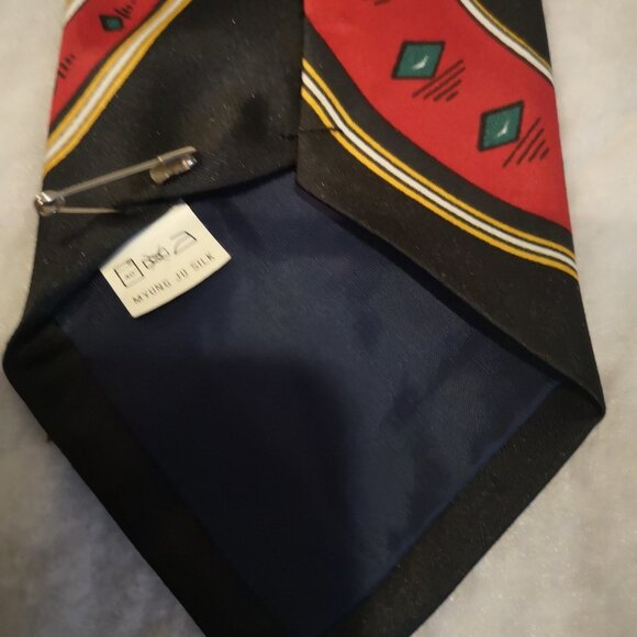 Vintage Amals Mickey Mouse Men's  Silk Necktie - Picture 5 of 5